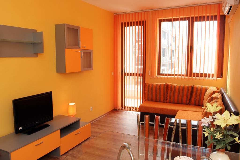 Apartments Stefi Pomorie Bagian luar foto