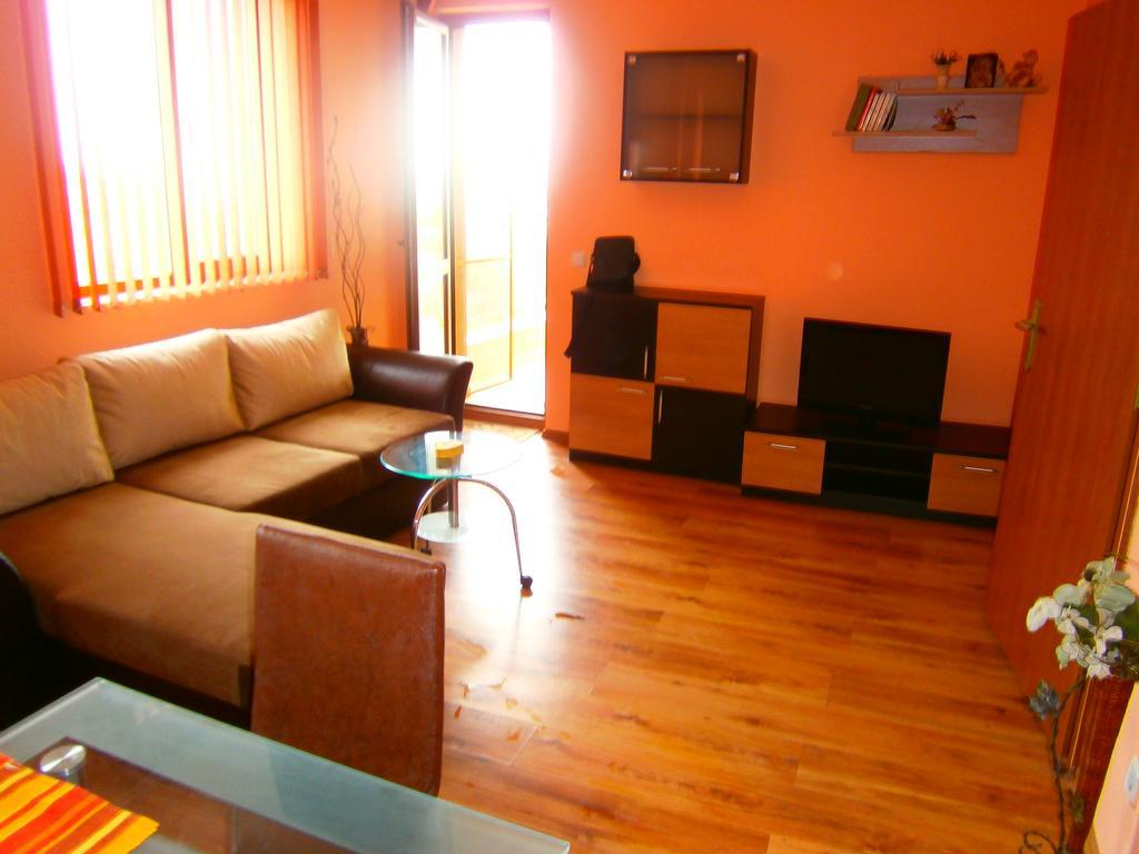 Apartments Stefi Pomorie Bagian luar foto