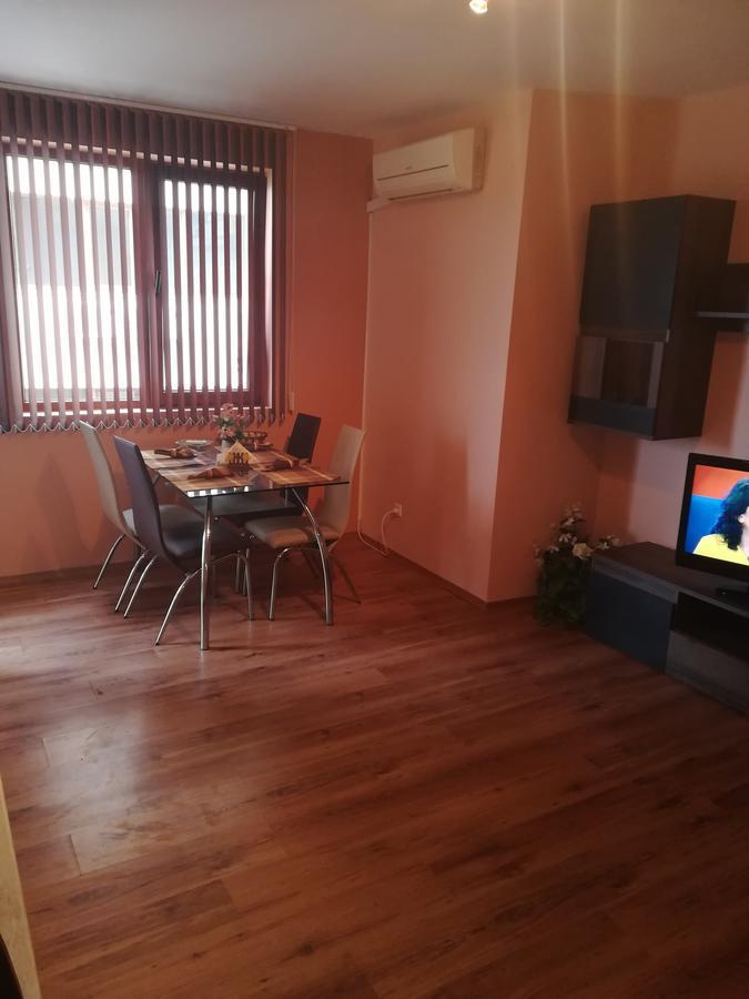 Apartments Stefi Pomorie Bagian luar foto